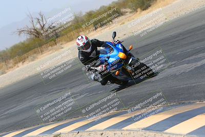 media/Mar-28-2022-Superbike Trackdays (Mon) [[b8603d0f67]]/Open Track Time/Turn 3 Inside/